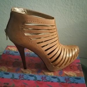 WOMEN''S shoes